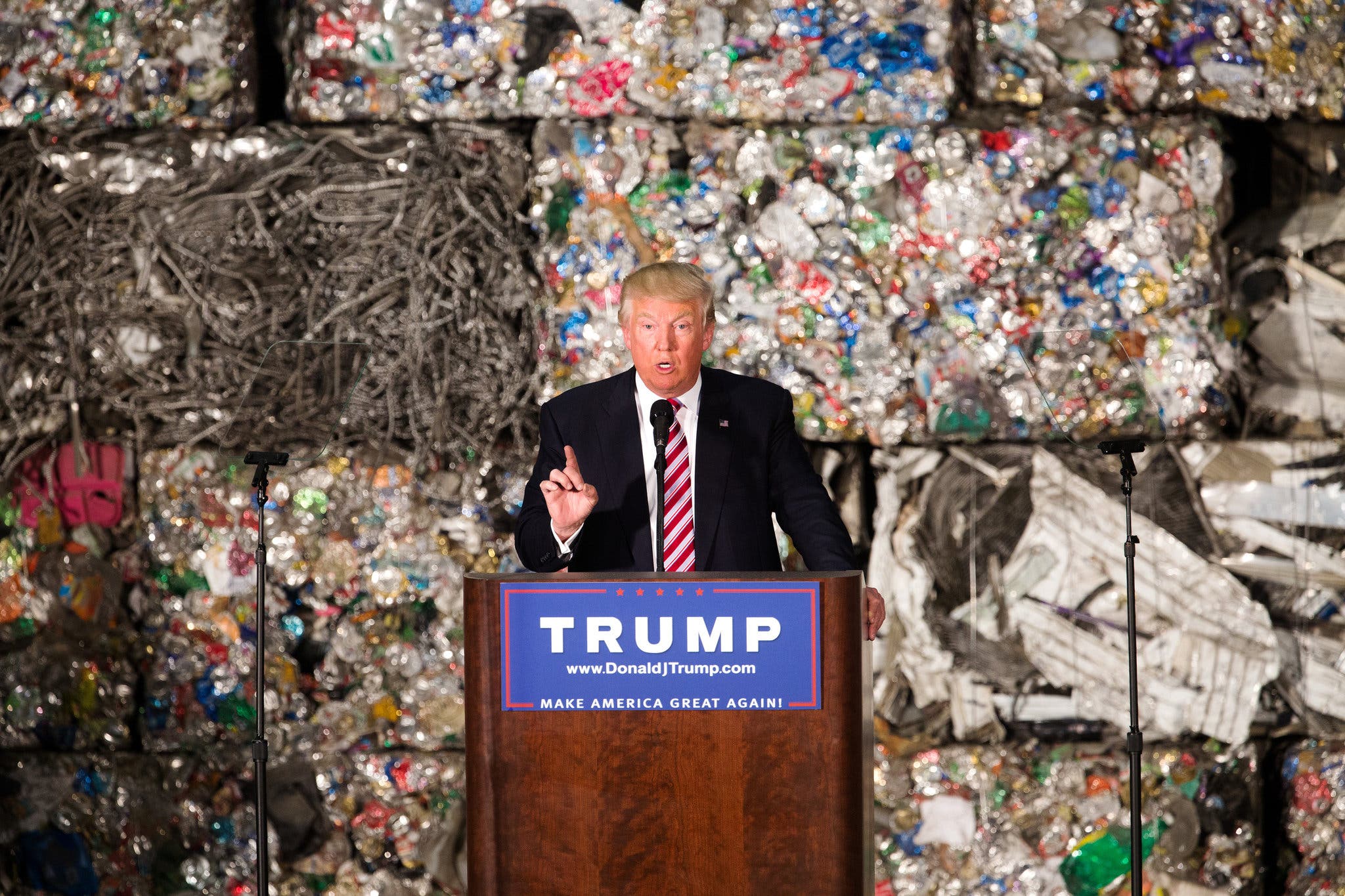 Who Pays The Price For Trump's Economic Policies? A Comprehensive Analysis Who Pays The Price For Trump's Economic Policies? A Comprehensive Analysis